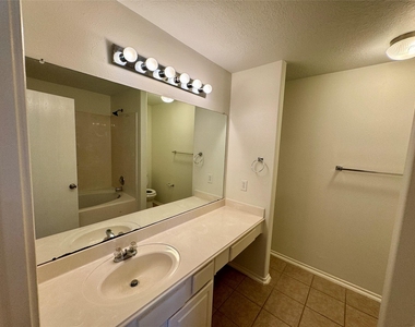 20111 Sweet Magnolia Place - Photo Thumbnail 8