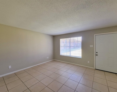 3206 Lobit Drive - Photo Thumbnail 9