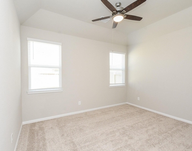 14042 Chinook Drive - Photo Thumbnail 13