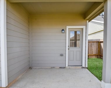 14042 Chinook Drive - Photo Thumbnail 37