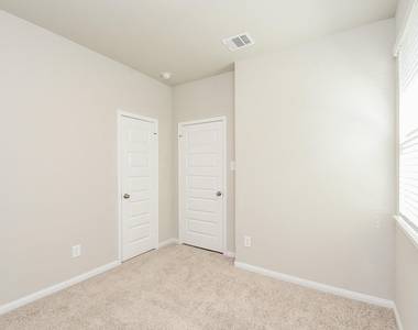 14042 Chinook Drive - Photo Thumbnail 33