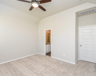14042 Chinook Drive - Photo Thumbnail 14
