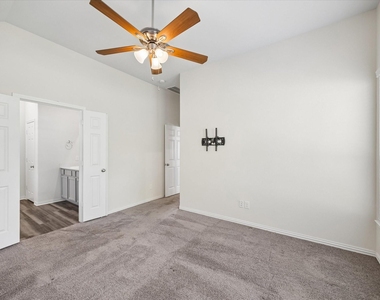 206 N Lynx Trail - Photo Thumbnail 10