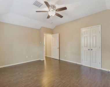 74 S Wynnoak Circle - Photo Thumbnail 16