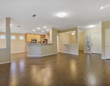 74 S Wynnoak Circle - Photo Thumbnail 10