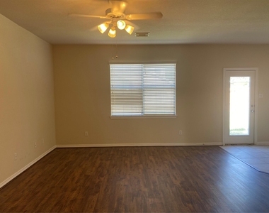 2912 Ashbrook Lane - Photo Thumbnail 1