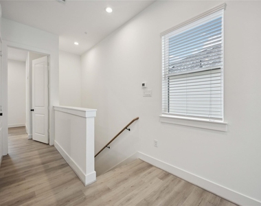 4602 Indie Heights Lane - Photo Thumbnail 7