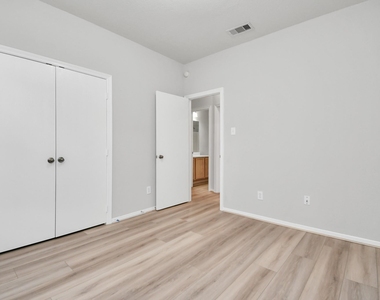 24118 Wild Horse Lane - Photo Thumbnail 11