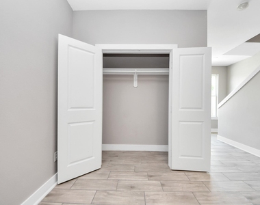 2608 Campbell Street - Photo Thumbnail 11
