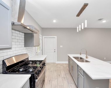 2608 Campbell Street - Photo Thumbnail 22