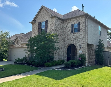5706 Caper Shores Lane - Photo Thumbnail 2