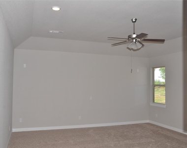 5706 Caper Shores Lane - Photo Thumbnail 24