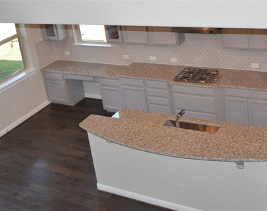 5706 Caper Shores Lane - Photo Thumbnail 10