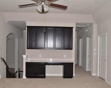 5706 Caper Shores Lane - Photo Thumbnail 21