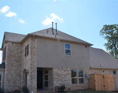 5706 Caper Shores Lane - Photo Thumbnail 4