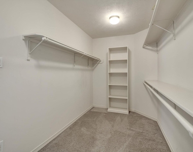 1524 Birdsall Street - Photo Thumbnail 30