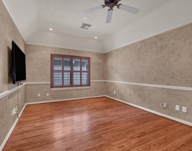 1524 Birdsall Street - Photo Thumbnail 24