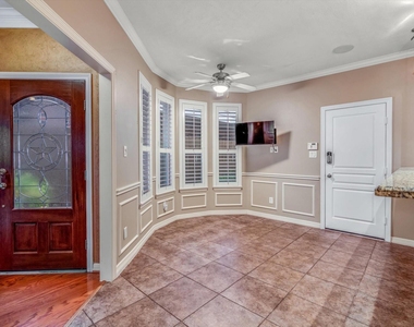 1524 Birdsall Street - Photo Thumbnail 6