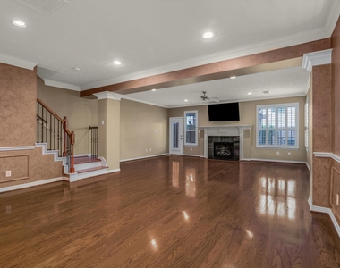 1524 Birdsall Street - Photo Thumbnail 10