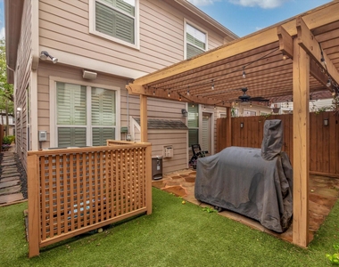 1524 Birdsall Street - Photo Thumbnail 43