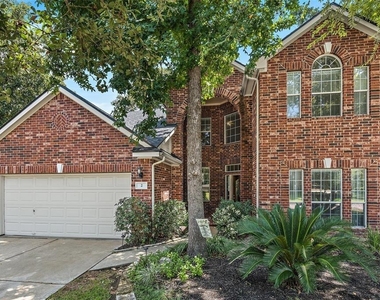 2 Hollow Glen Place - Photo Thumbnail 3