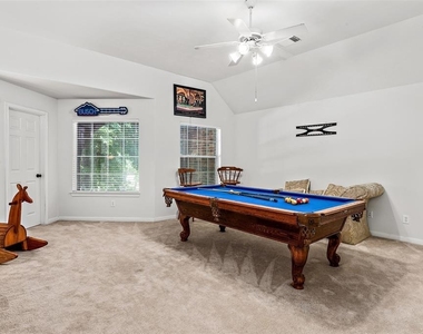 2 Hollow Glen Place - Photo Thumbnail 27