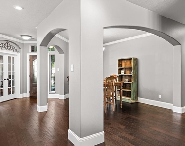 2 Hollow Glen Place - Photo Thumbnail 5