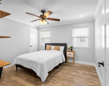10058 Cedardale Drive - Photo Thumbnail 19