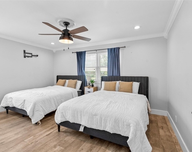10058 Cedardale Drive - Photo Thumbnail 21