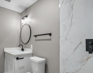 6618 Avenue N - Photo Thumbnail 16