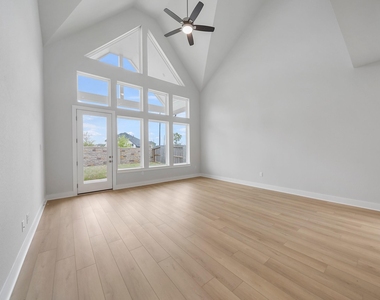 6010 Rolling Stream Court - Photo Thumbnail 5