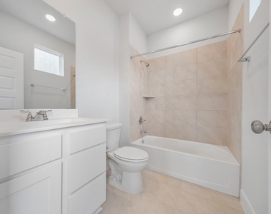 6010 Rolling Stream Court - Photo Thumbnail 13
