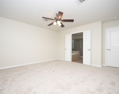 16614 Spirit Lake Court - Photo Thumbnail 11