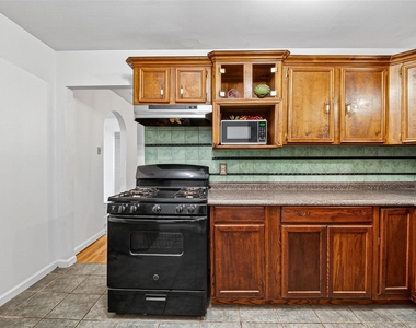7426 Miley Street - Photo Thumbnail 8