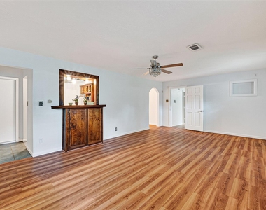7426 Miley Street - Photo Thumbnail 12