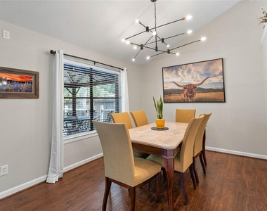 267 E Rainbow Ridge Circle - Photo Thumbnail 9