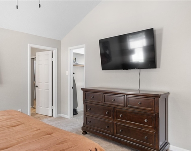 267 E Rainbow Ridge Circle - Photo Thumbnail 20