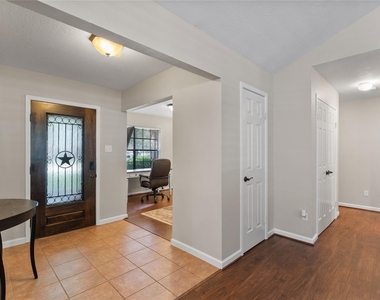 267 E Rainbow Ridge Circle - Photo Thumbnail 4