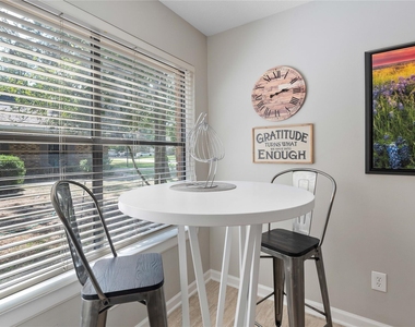 267 E Rainbow Ridge Circle - Photo Thumbnail 18