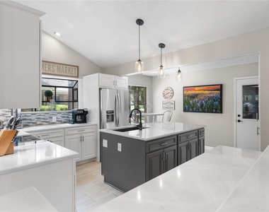 267 E Rainbow Ridge Circle - Photo Thumbnail 10