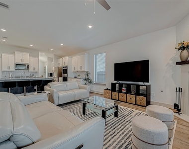 3802 Colorado Bend Drive - Photo Thumbnail 12