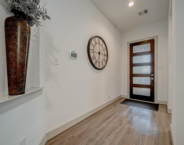 3802 Colorado Bend Drive - Photo Thumbnail 6