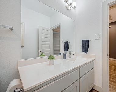 3802 Colorado Bend Drive - Photo Thumbnail 35