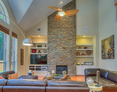 22 Villa Canyon Place - Photo Thumbnail 5
