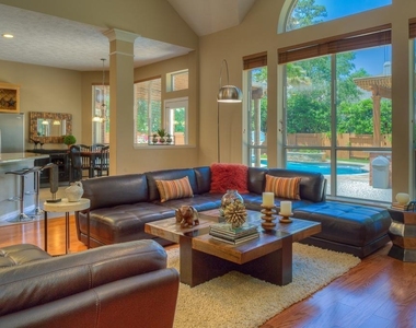 22 Villa Canyon Place - Photo Thumbnail 7