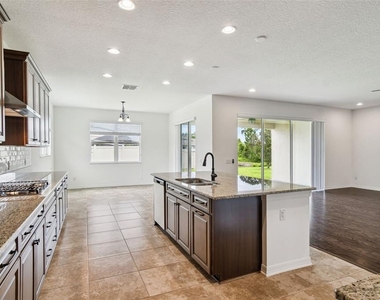 4512 Tatum Loop - Photo Thumbnail 31