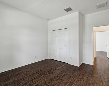 4512 Tatum Loop - Photo Thumbnail 10