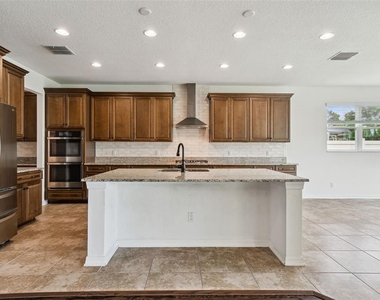 4512 Tatum Loop - Photo Thumbnail 24
