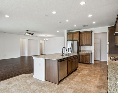4512 Tatum Loop - Photo Thumbnail 29