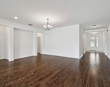 4512 Tatum Loop - Photo Thumbnail 19